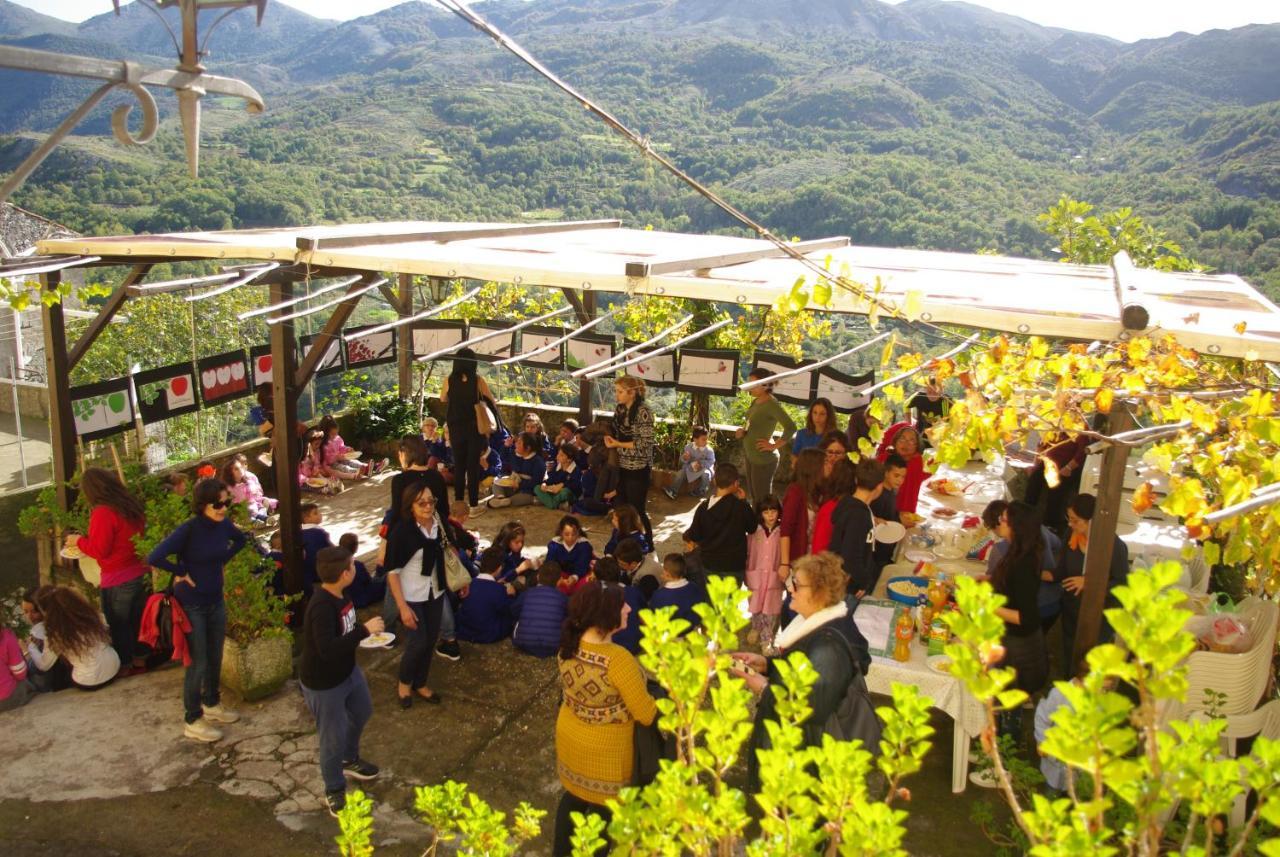 Le Due Lanterne Hotel Aieta Ngoại thất bức ảnh